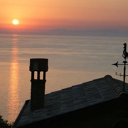 Bellezza In Cilento Panoramic Apts Castellabate Exterior photo
